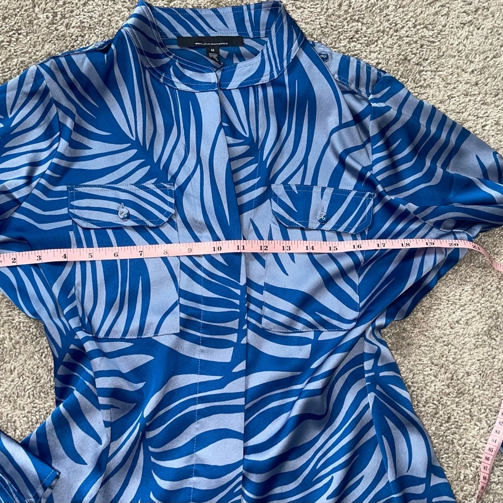 WHBM - Gray & Blue Printed Long-Sleeve Blouse absolutely gorgeous size M - Picture 6 of 9